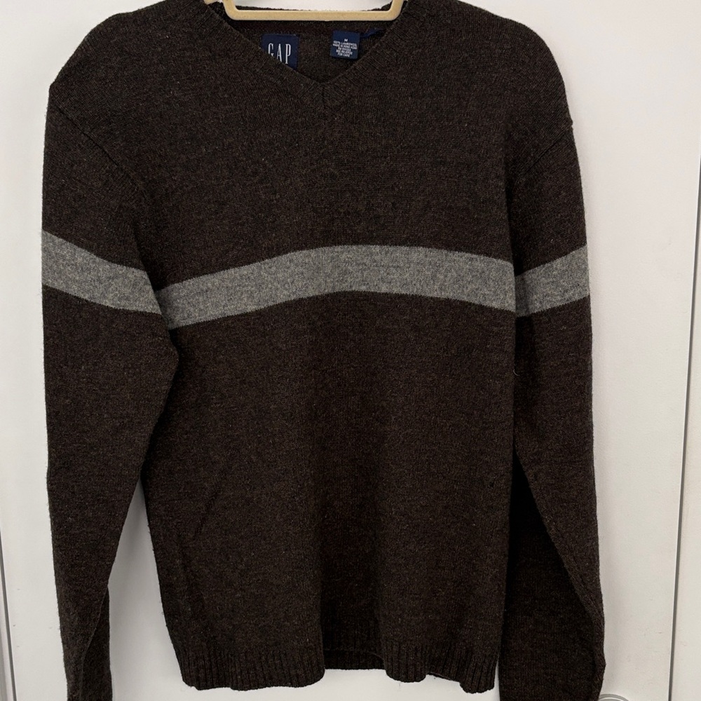 GAP‎ Vintage Men’s V-Neck 100% Lambswool Heather Brown Sweater Size Medium
